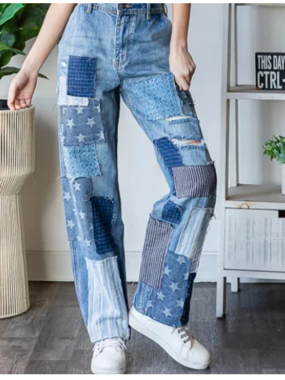 208. NWOT Oli & Hali Blue Patchwork Boyfriend Jeans - Picture 3 of 8